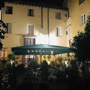 Bed & Breakfast Al Cardinale Rooms&studios, Lucca